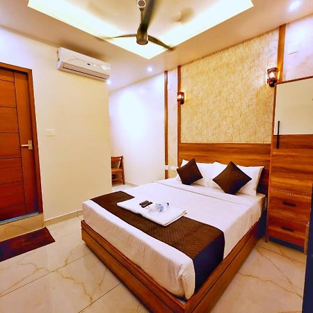 Отель Apsara Residency Perintalmanna Экстерьер фото