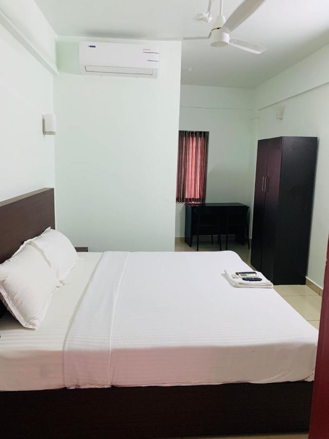 Отель Apsara Residency Perintalmanna Экстерьер фото