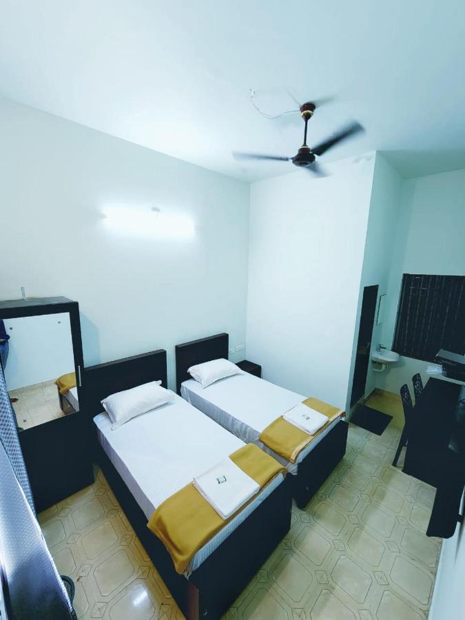 Отель Apsara Residency Perintalmanna Экстерьер фото
