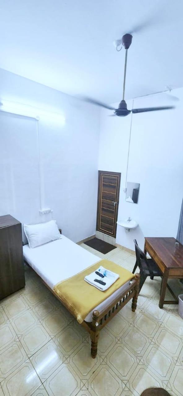 Отель Apsara Residency Perintalmanna Номер фото