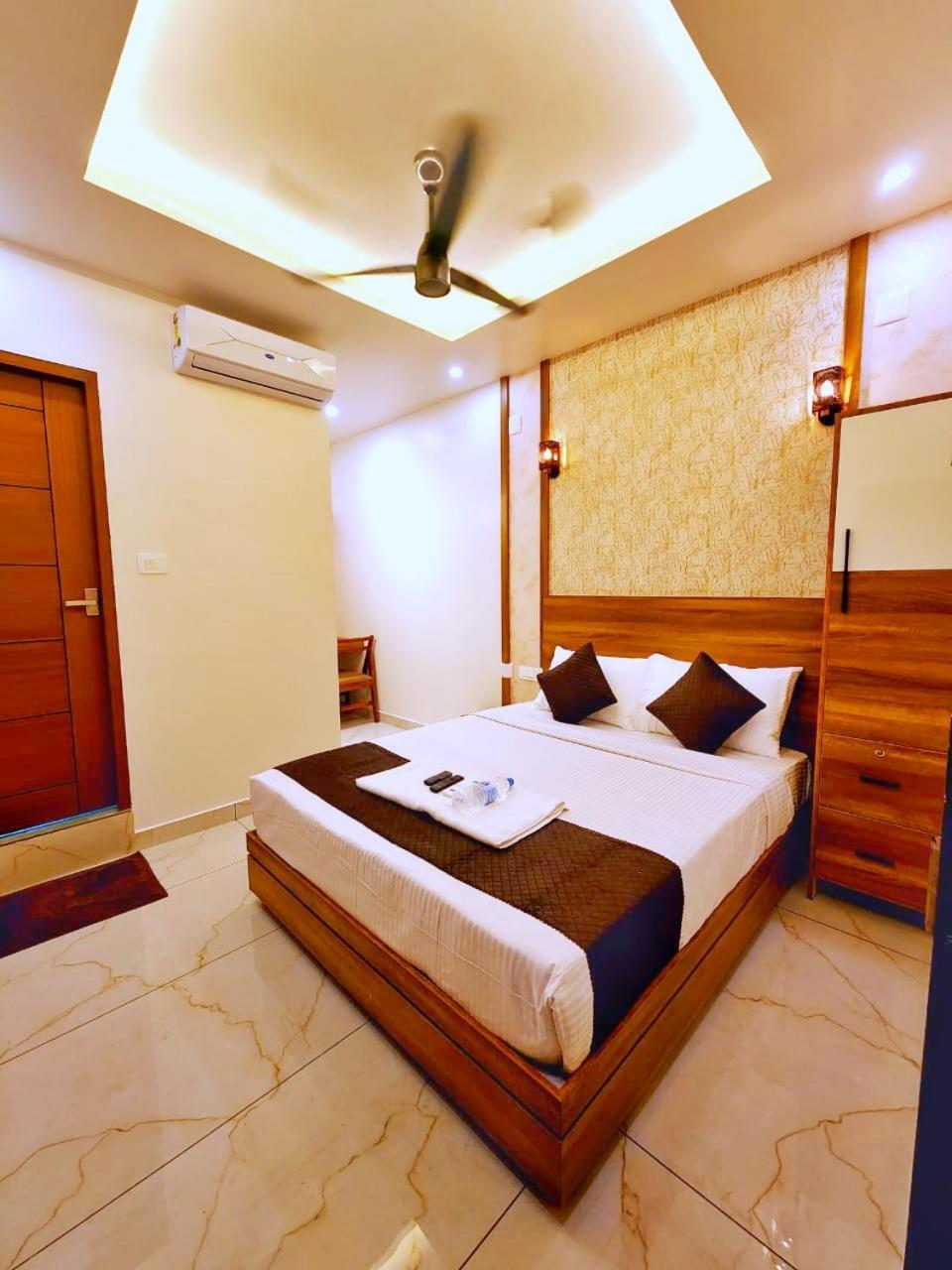 Отель Apsara Residency Perintalmanna Экстерьер фото